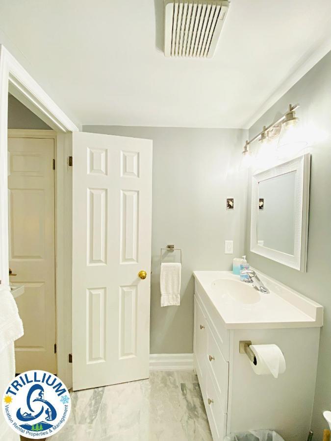 Holiday home Slopeside Blue Mountain - Wifi, Linens/towels, In/out